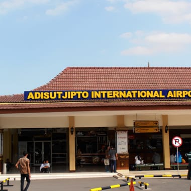 Luchthaven Adisutjipto