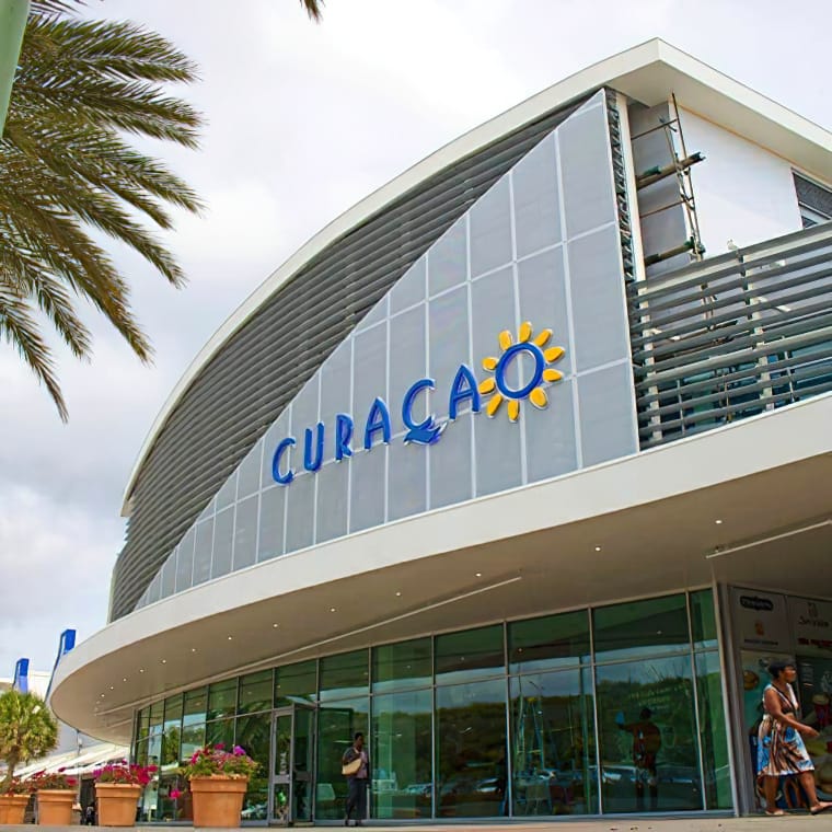 book a taxi to/from Hato International Airport